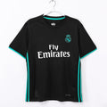 Maillot rétro extérieur Real Madrid 2017-2018 Le 12-ème Maillot, maillot de football blanc avec logo et détails en bleu