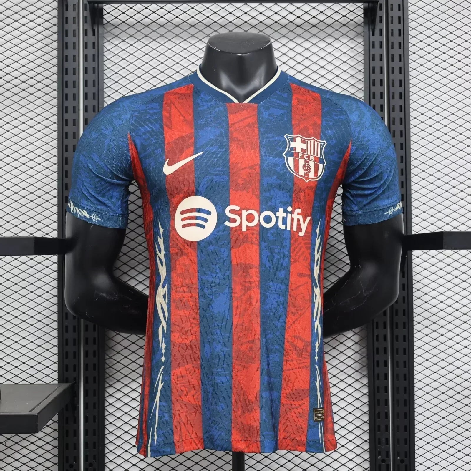 Maillot de football FC Barcelone concept 2024-2025 par Le 12 -ème Maillot, vue de face avec logo et design moderne.