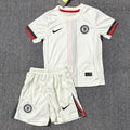 Ensemble pour enfant 25/26 ans, bottes Chelsea pour extérieur, marque Le 12 -ème Maillot, vue de face avec détails en cuir.