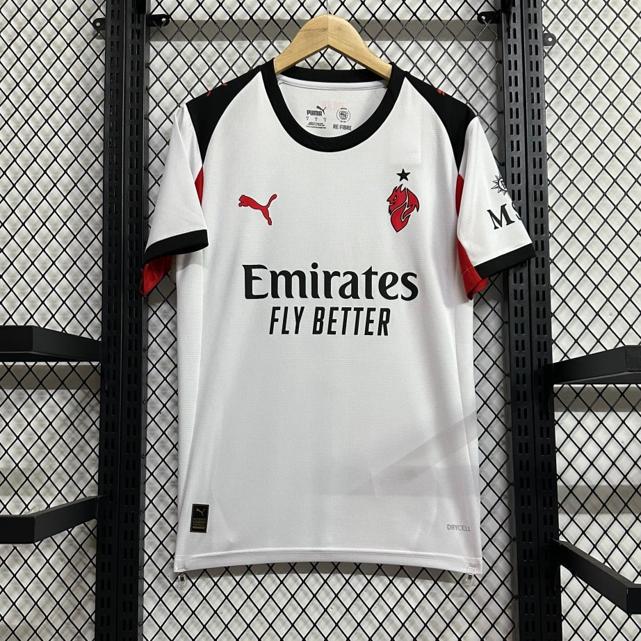 Maillot extérieur AC Milan 25/26 Le 12 -ème Maillot, maillot de football avec logo et détails en bleu et rouge