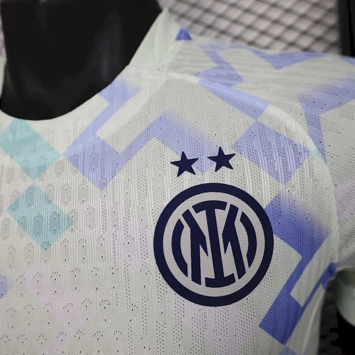 Maillot de football Inter Milan 2025-2026 de la marque Le 12-ème Maillot, vue de face avec logo et design officiel.