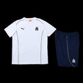 Ensemble OM de Le 12 -ème Maillot, maillot de football blanc et bleu avec logo de l'équipe, sur fond blanc.