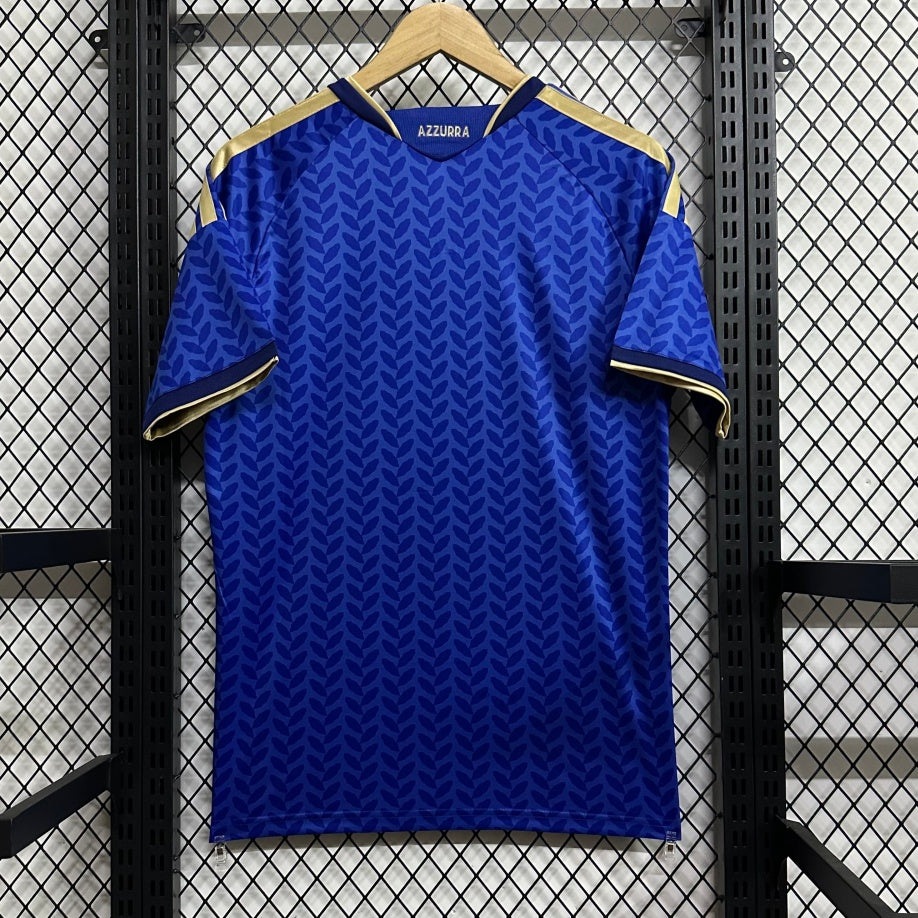 Maillot domicile de l'équipe nationale d'Italie, taille 25/26, marque Le 12 -ème Maillot, devant avec logo et détails du maillot.