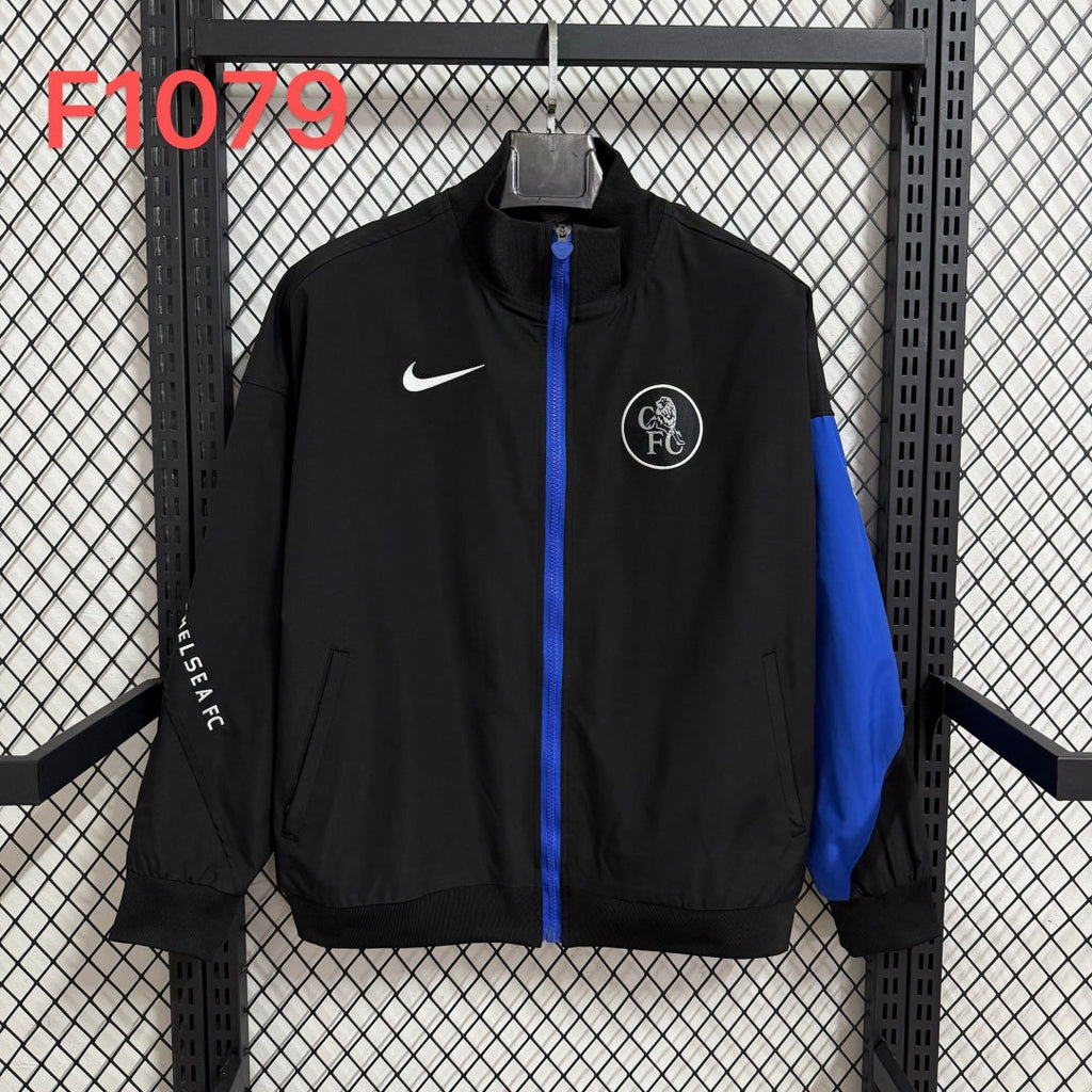 Veste coupe-vent réversible Chelsea noire de la marque Le 12 -ème Maillot, vue de face avec détails du tissu et du design.