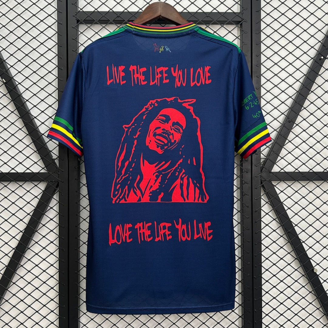 Maillot de football Ajax 21/22 bleu, marque Le 12 -ème Maillot, visible avec logo et détails du design sur le maillot.