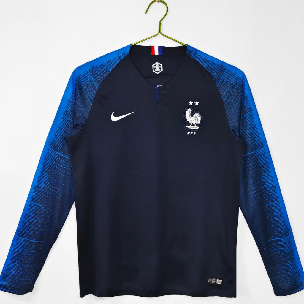 Maillot rétro de football France 2018 à manches longues, marque Le 12 -ème Maillot, maillot domicile bleu et blanc.