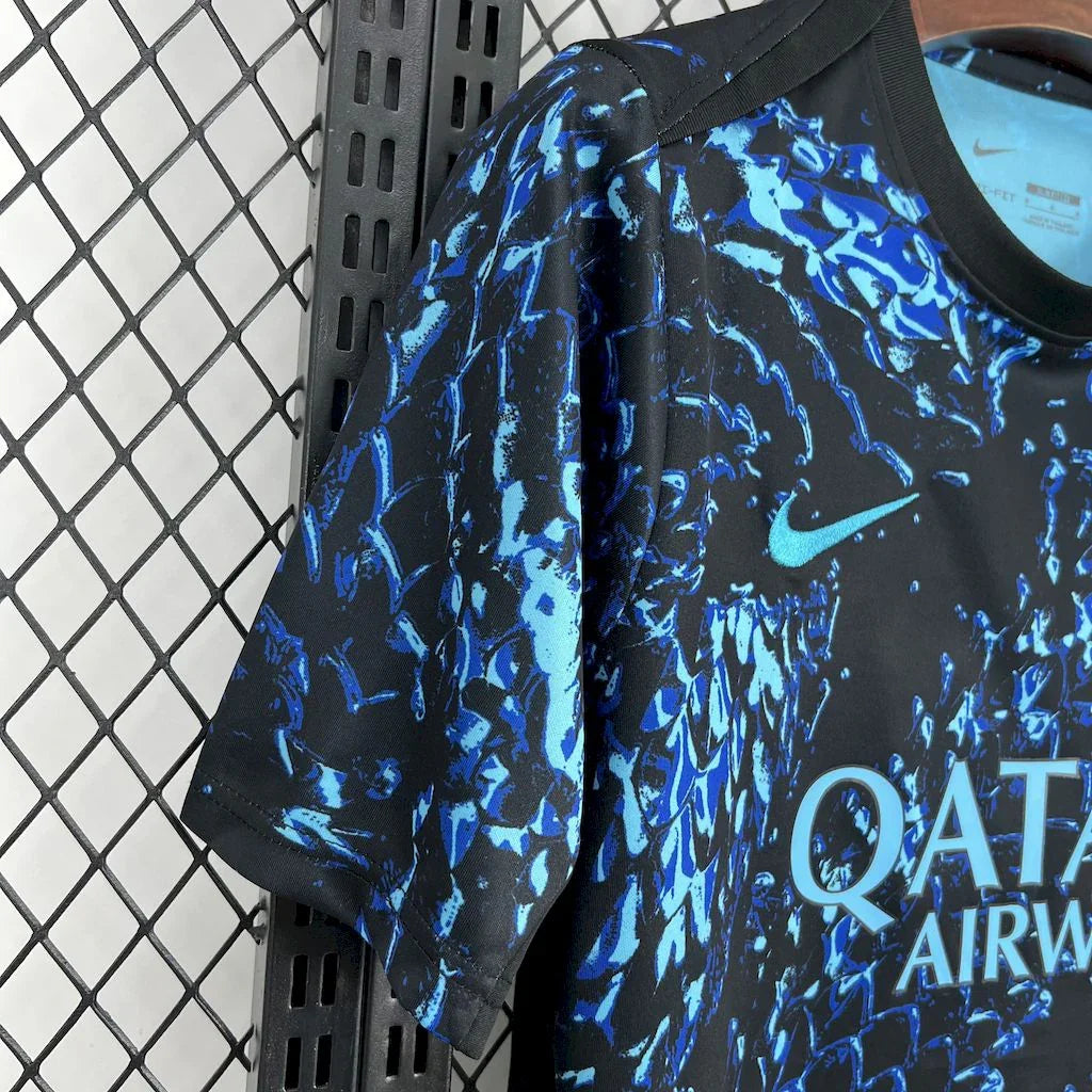 Maillot concept Inter Milan 2025-26 de la marque Le 12-ème, maillot de football avec design innovant et logo de l'équipe.