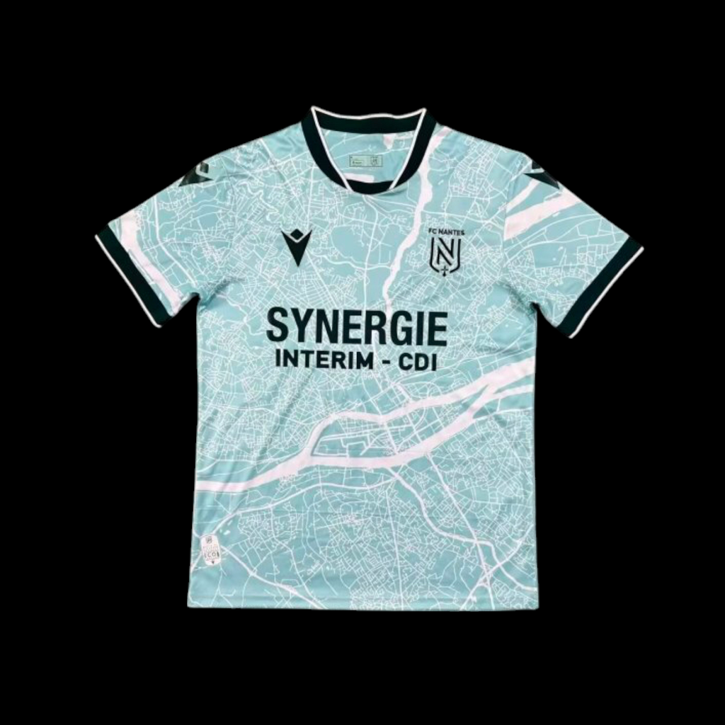 Maillot extérieur Nantes 25/26 du club Le 12 -ème Maillot, en tissu sportif avec logo du club visible.