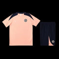 Ensemble Chelsea de Le 12 -ème Maillot, maillot de football bleu avec détails blancs, vue de face sur fond blanc.