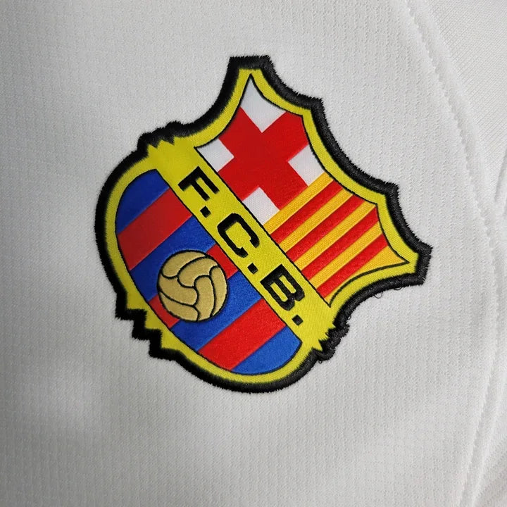 Maillot extérieur FC Barcelone 2023-2024 Le 12-ème Maillot, maillot de football avec logo et design de la saison.