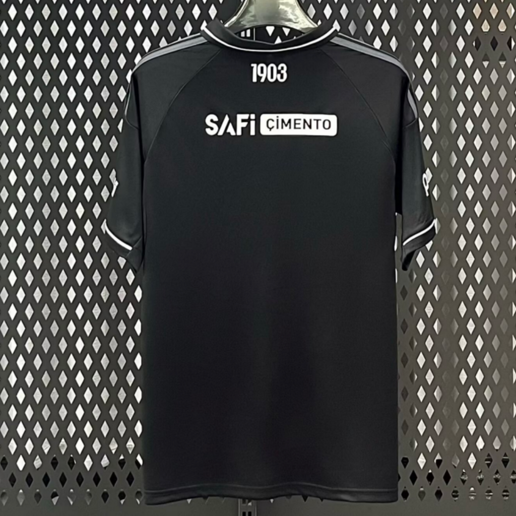 Maillot de football Besiktas troisième, taille 25/26, marque Le 12 -ème Maillot, vue de face avec logo et détails du maillot.