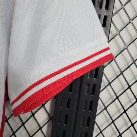 Maillot domicile Ajax saison 2023-2024 Le 12-ème Maillot, maillot de football rouge et blanc avec logo Ajax sur le devant