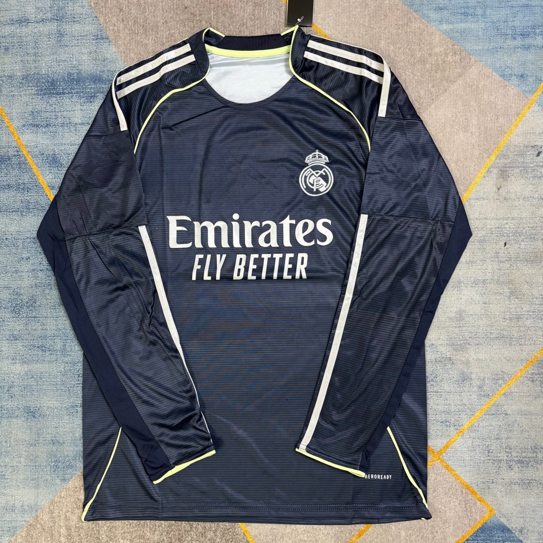 Maillot extérieur de football Le 12 -ème Maillot, Real Madrid 25/26, manches longues, design officiel, équipement sportif.
