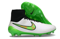 Crampons MAGISTA OBRA ACC de Le 12 -ème Maillot, fixation robuste pour chaussures de sport, avec pointes en acier.