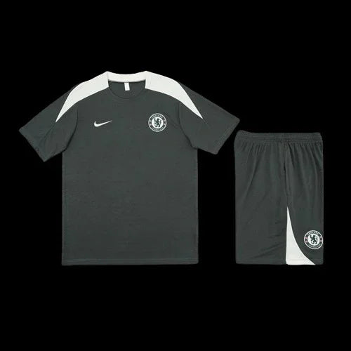 Ensemble Chelsea de Le 12 -ème Maillot, tenue de football bleue avec détails blancs, vue de face.