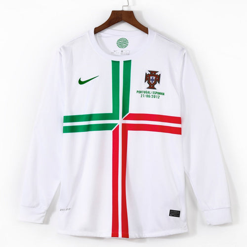 Maillot rétro extérieur Portugal 2011-2012 à manches longues, marque Le 12 -ème Maillot, modèle de football vintage.
