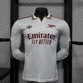 Maillot à manches longues Arsenal 2025-26 Le 12 -ème Maillot, maillot de football avec logo et détails du club.