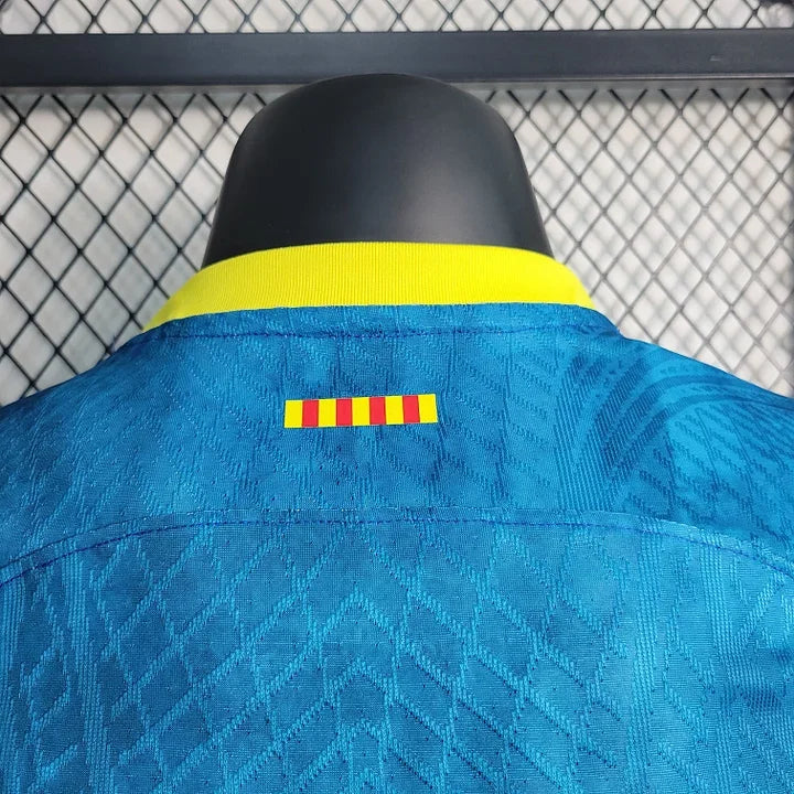 Maillot extérieur du FC Barcelone 2023-2024 Le 12ème Maillot, maillot de football avec logo et design officiel.