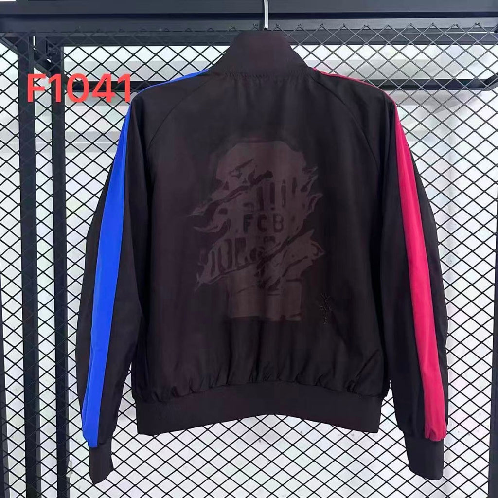 Veste coupe-vent réversible Barcelone noire de la marque Le 12 -ème Maillot, montrant les détails du design et la texture du tissu.