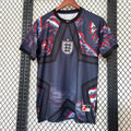 Maillot de gardien de but Angleterre 25/26, marque Le 12-ème Maillot, en tissu bleu avec logo et détails de football.