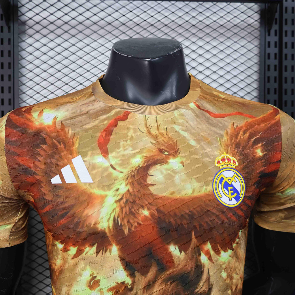 Maillot conceptuel du Real Madrid 2025-26, jersey de football de la marque Le 12 -ème Maillot, avec logo et design moderne visible.