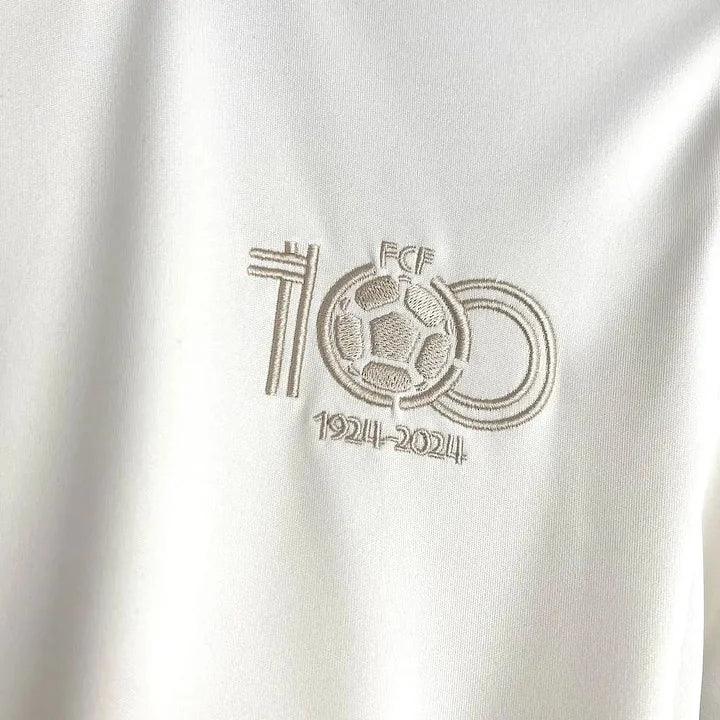 Maillot de football Colombie 100ème anniversaire 2024-2025, Le 12 -ème Maillot, vue de face avec logo et détails colorés