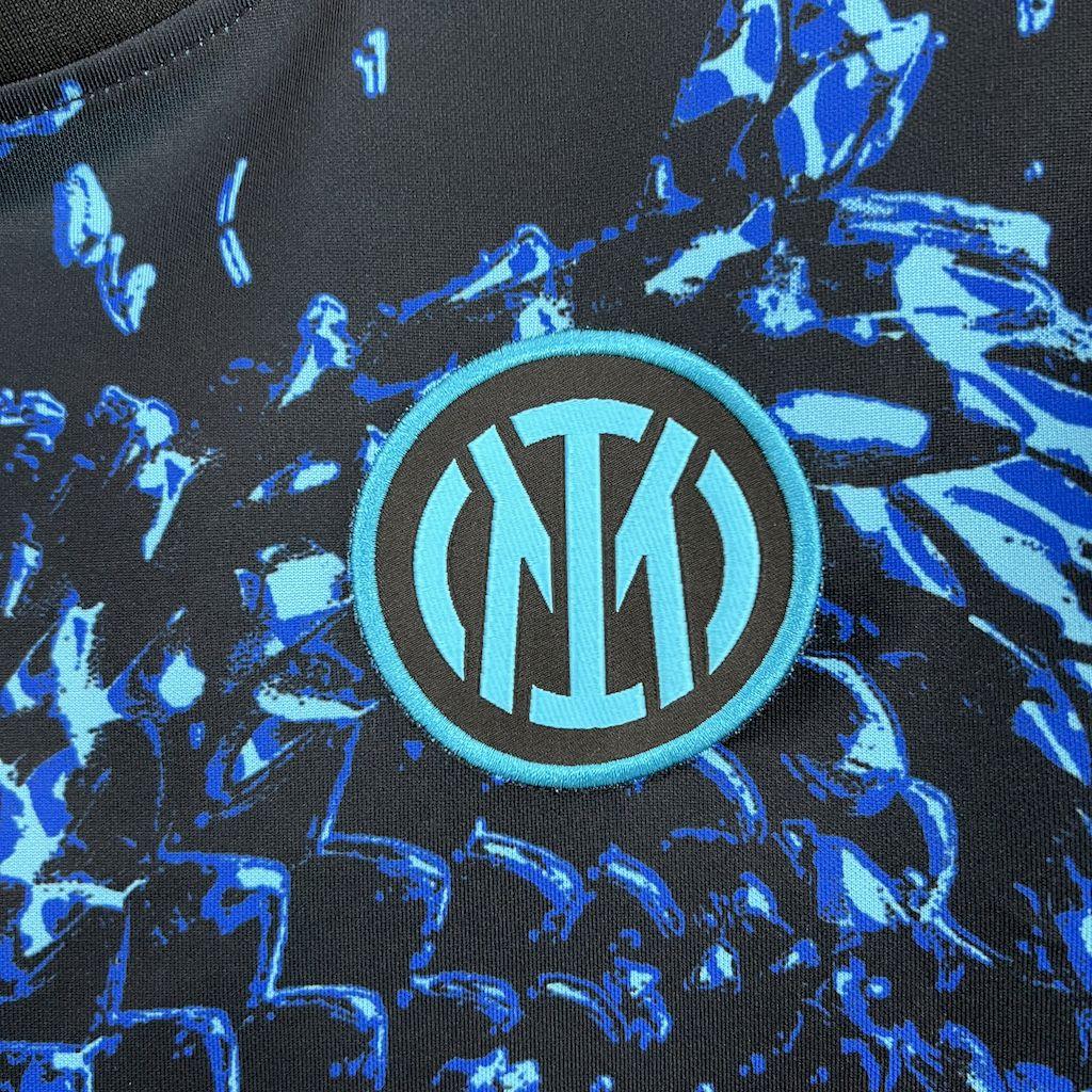 Maillot concept Inter Milan 2025-26 de Le 12 -ème Maillot, vue du design avant avec logo et détails de l'équipe.