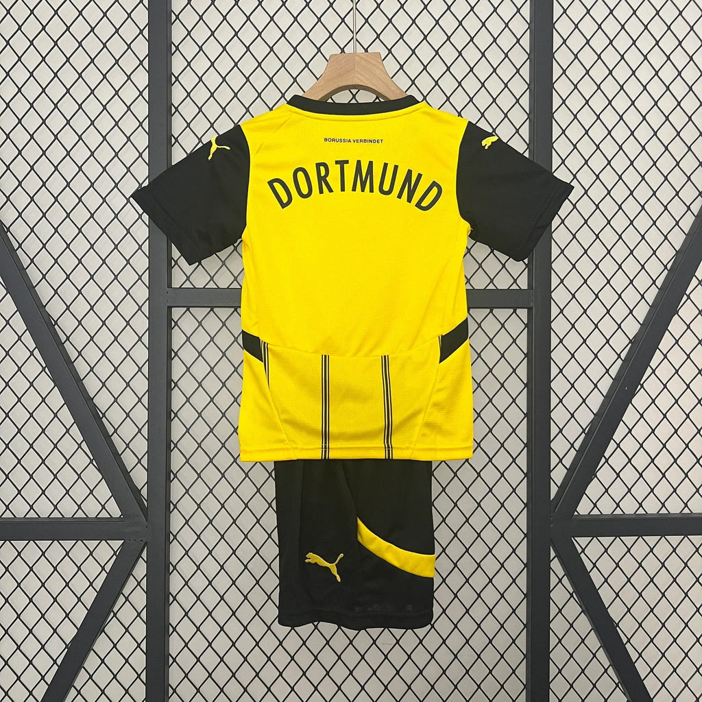 Maillot enfant Dortmund 2024-25 Le 12 -ème Maillot, vue de face avec logo et détails du kit sportif.