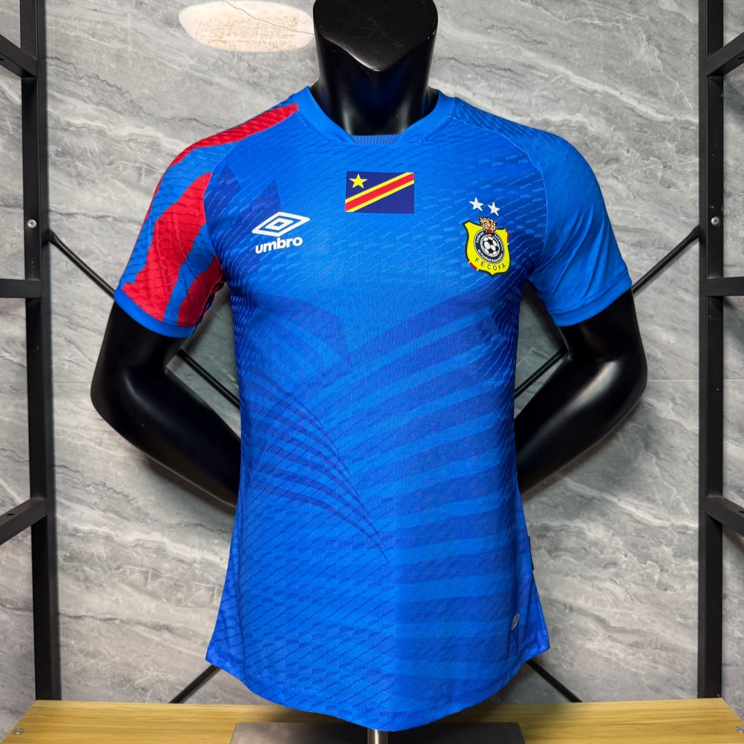 Maillot de football Congo 24/25 bleu, modèle joueur, marque Le 12 -ème Maillot, vue de face avec détails du design.