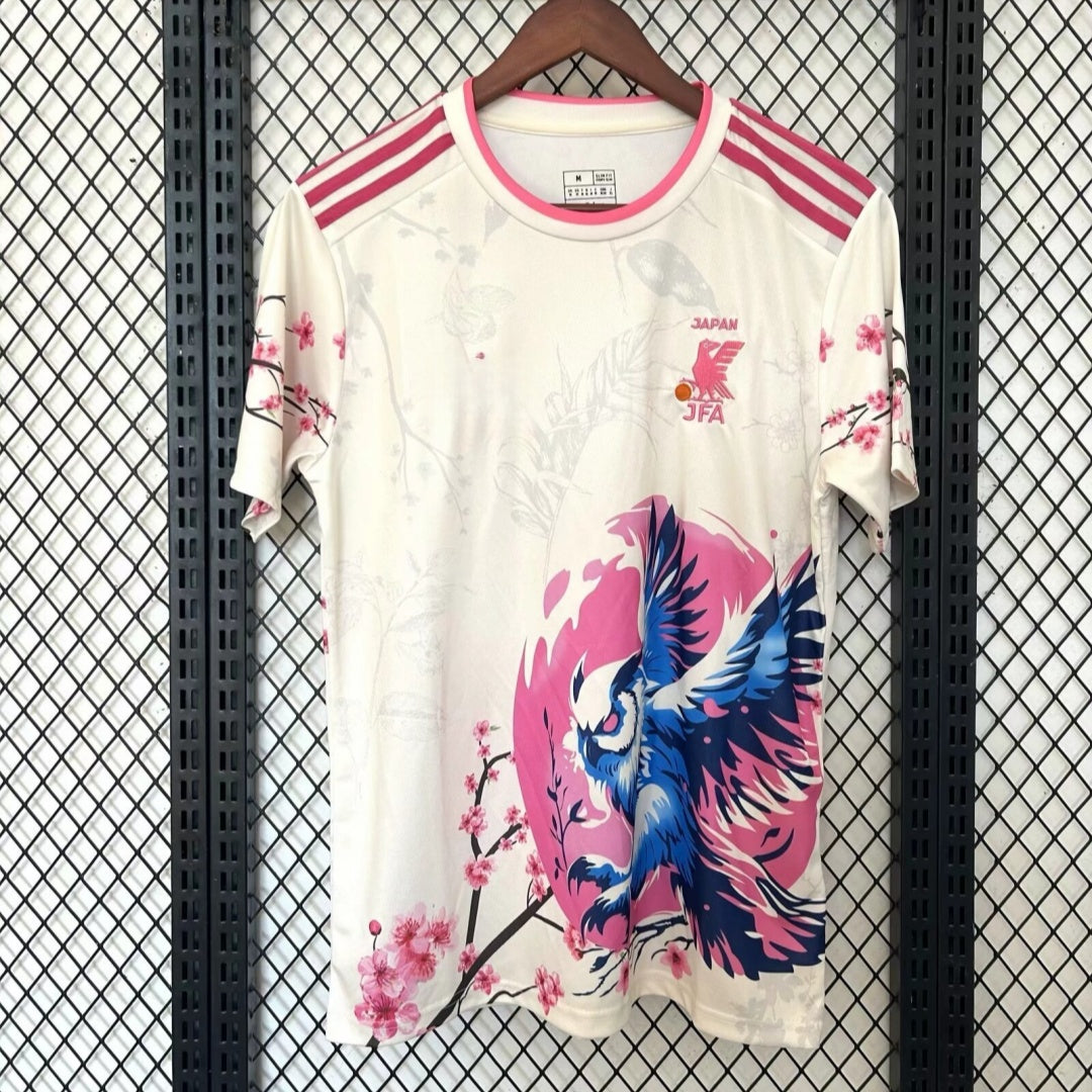 Maillot 2024 Japon Le 12 -ème Maillot, style spécial A, en tissu léger avec des motifs rouges et bleus, vue de face.