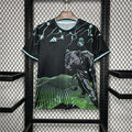 Maillot noir et vert édition spéciale Real Madrid 2024/25 Le 12 -ème Maillot, devant avec logo et design distinctif