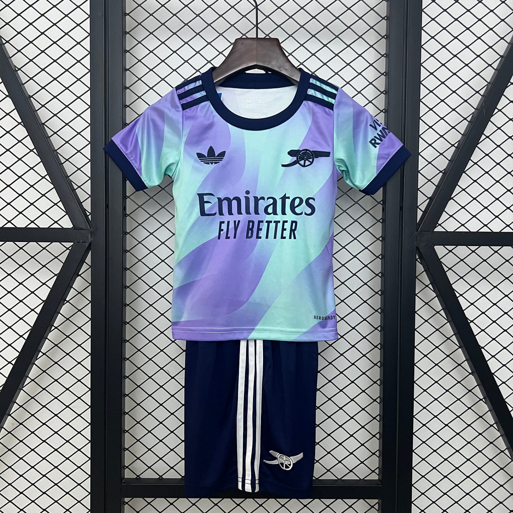 Ensemble enfant Arsenal Le 12 -ème Maillot, maillot et short assortis, pour jeune supporter de football, couleurs traditionnelles.