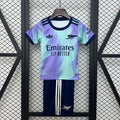 Ensemble enfant Arsenal Le 12 -ème Maillot, maillot et short assortis, pour jeune supporter de football, couleurs traditionnelles.