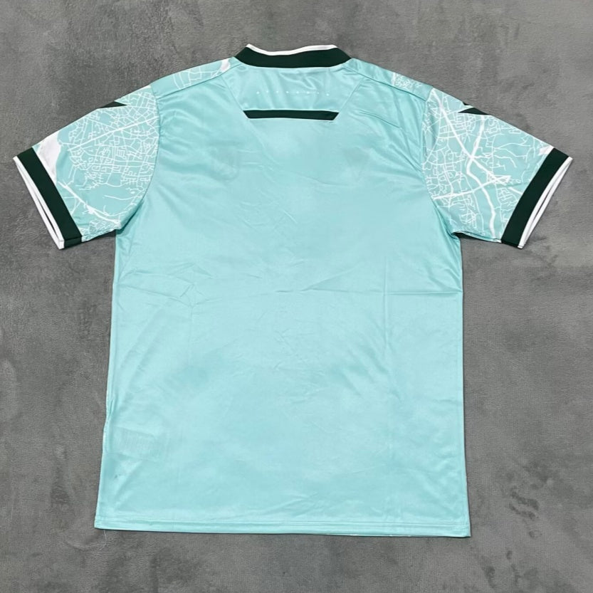 Maillot extérieur Nantes 25/26 Le 12 -ème Maillot, maillot de football avec logo et design officiel, vue de face.