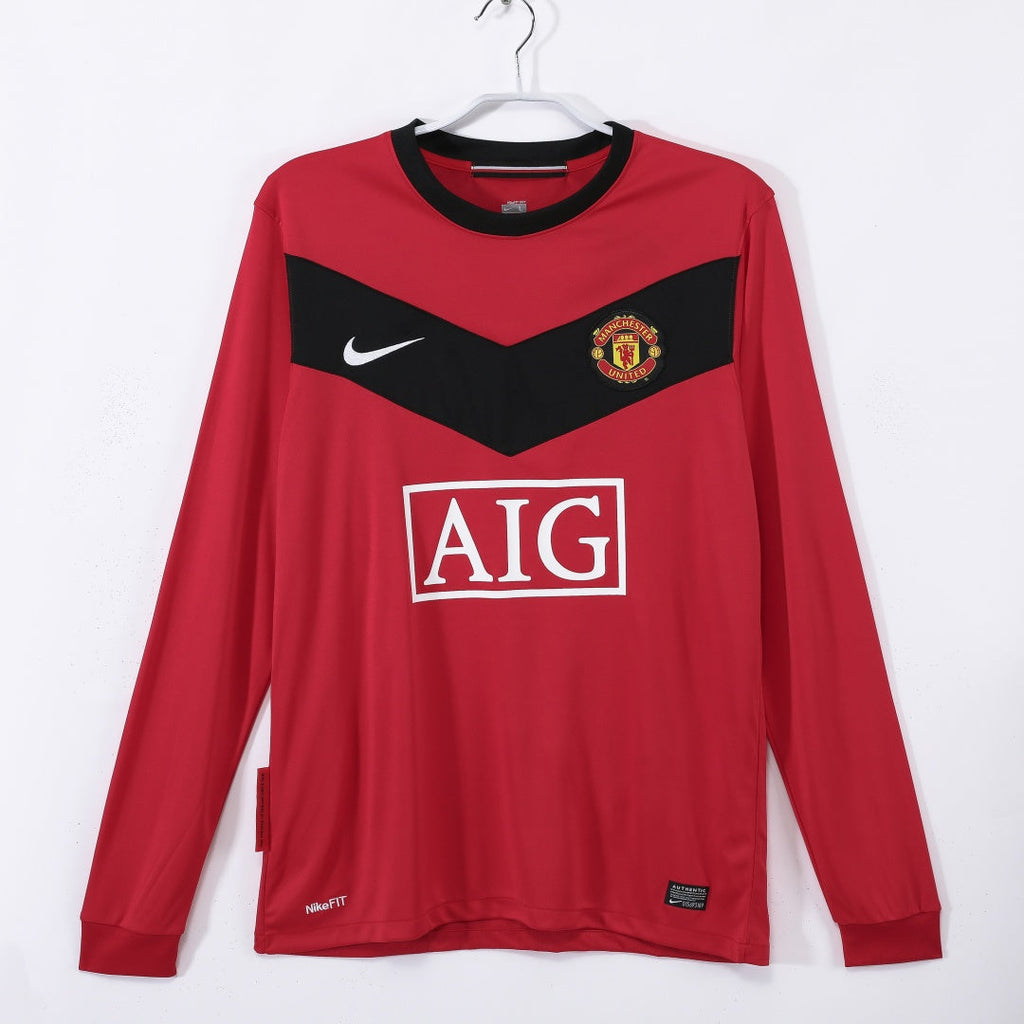 Maillot domicile Manchester United 2010 rétro à manches longues, marque Le 12 -ème Maillot, détails du design vintage.