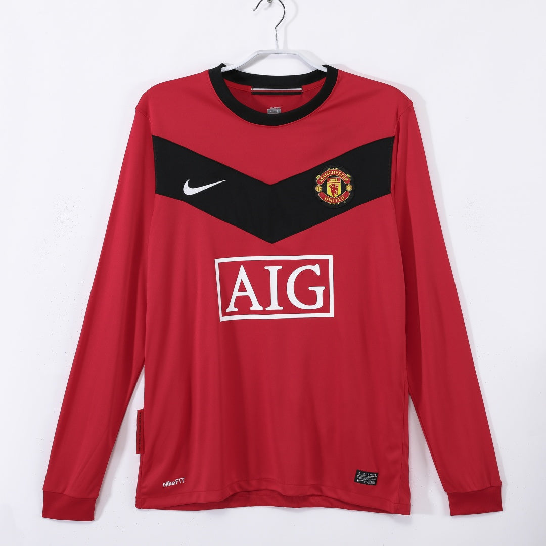 Maillot domicile Manchester United 2010 rétro à manches longues, marque Le 12 -ème Maillot, détails du design vintage.