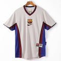 Maillot extérieur rétro du FC Barcelone 1998-1999, marque Le 12, vue de face, avec les couleurs traditionnelles blaugrana.