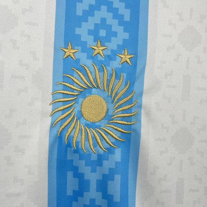 Maillot de foot argentin 2025-2026 Le 12 -ème Maillot, devant avec logo et design concept sportif.