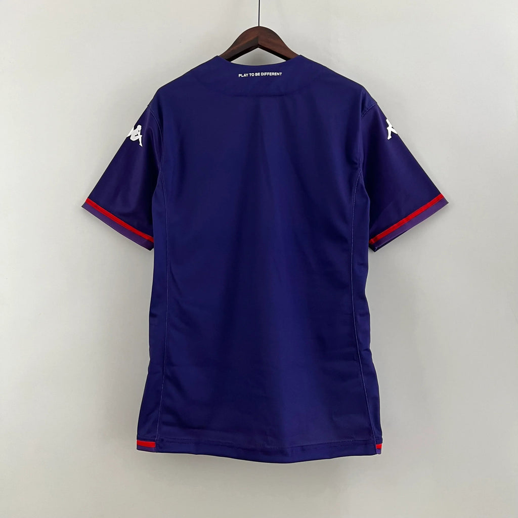 Maillot extérieur Fiorentina 2023-24 Le 12 -ème, maillot de football violet avec logo et détails en blanc, vue frontale.