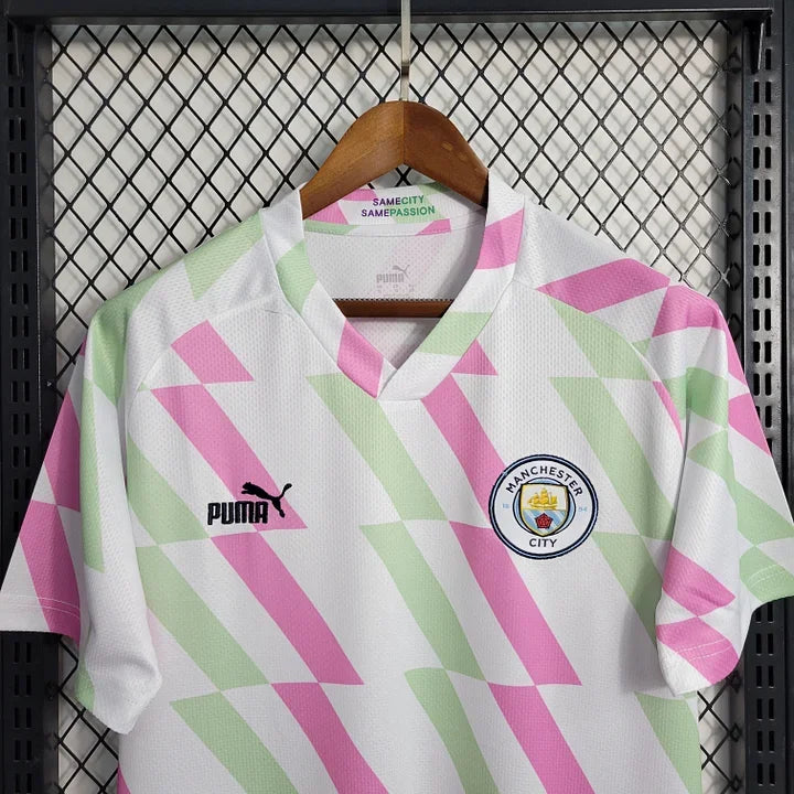 Maillot d'entraînement Manchester City 2023-2024 de la marque Le 12-ème Maillot, en tissu léger et respirant, vue de face