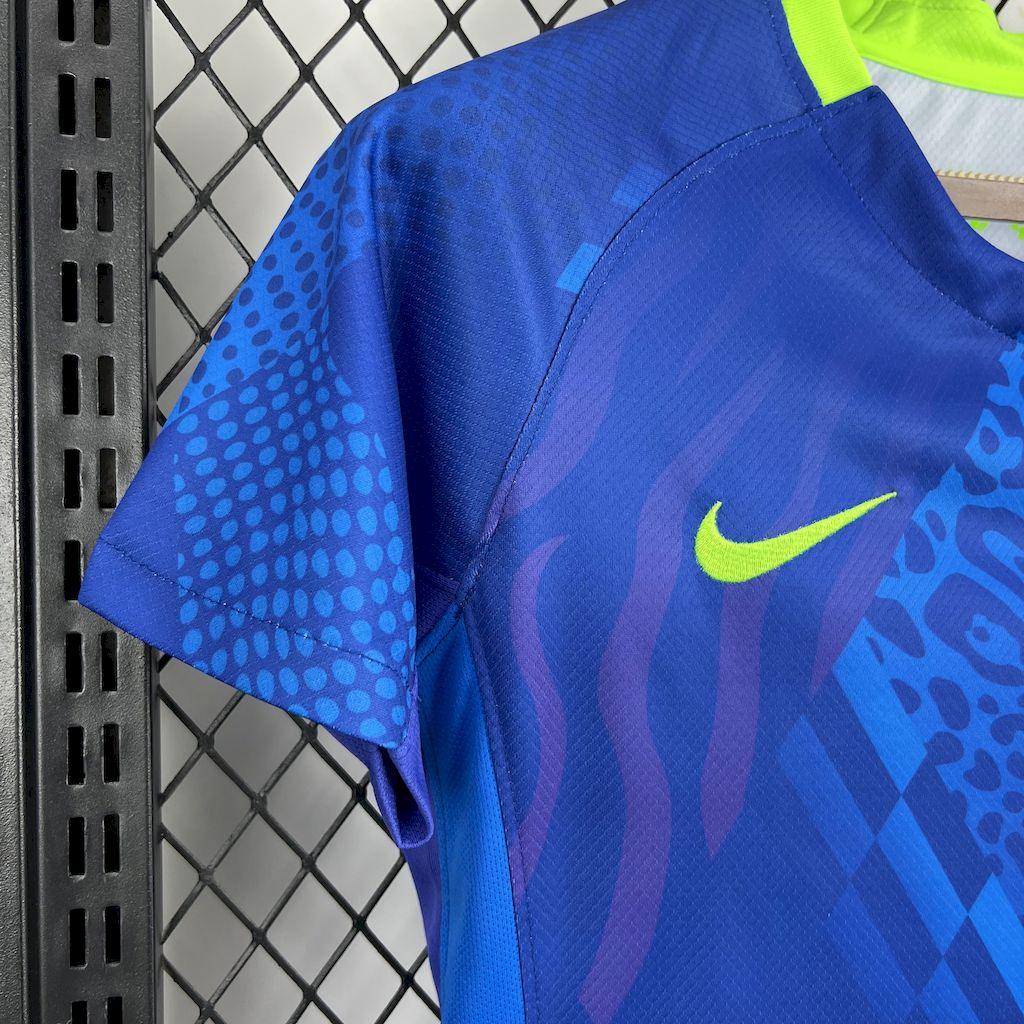 Maillot de football féminin Brésil extérieur 2025 Le 12 -ème Maillot, maillot de sport coloré et détaillé.