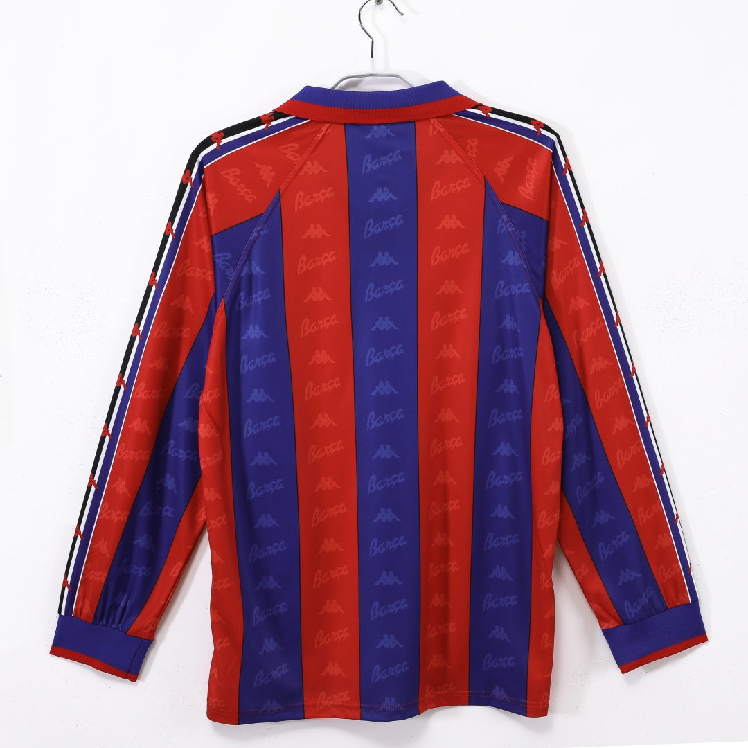 Maillot domicile rétro du FC Barcelone 1995-1997 à manches longues, marque Le 12 -ème Maillot, vue de face.