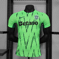 Maillot extérieur Sporting 2024-25 Le 12 -ème Maillot, maillot de sport à manches courtes, logo de l'équipe visible.