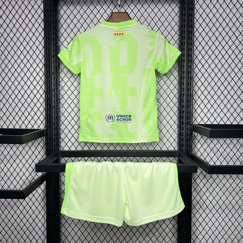 Ensemble pour enfant Barcelone de Le 12 -ème Maillot, maillot et short bleus avec logo du FC Barcelone, pour jeunes supporters.