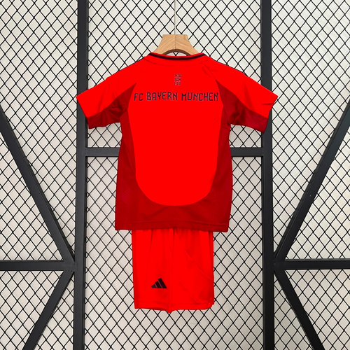 Ensemble enfant Bayern Munich 24/25, maillot et short bleu avec logo, pour enfants de 2 à 3 ans, de la marque Le 12-ème Maillot.
