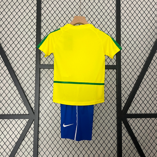 Ensemble enfant Brésil rétro Le 12 -ème Maillot pour 2-3 ans, t-shirt et short colorés, style sportif et décontracté.