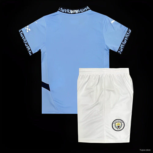 Ensemble enfant Manchester City home 24/25, jersey et short Le 12 -ème Maillot, pour garçon de 2-3 ans.