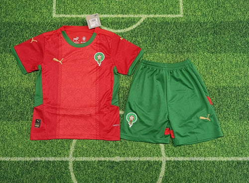Ensemble pour enfant 24/25 mois Le 12 -ème Maillot, marocain rouge avec motifs traditionnels, vêtement confortable et coloré.