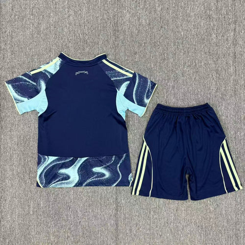 Ensemble enfant Ajax extérieur Le 12-ème Maillot, taille 25/26, vêtements pour garçon de 2-3 ans, look sport.