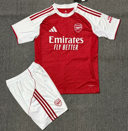 Ensemble enfant Arsenal domicile Le 12 -ème Maillot, taille 25/26, maillot rouge et blanc avec logo du club.